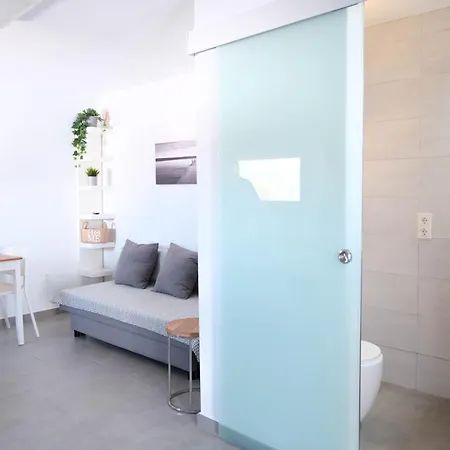 Guada アパート タオ